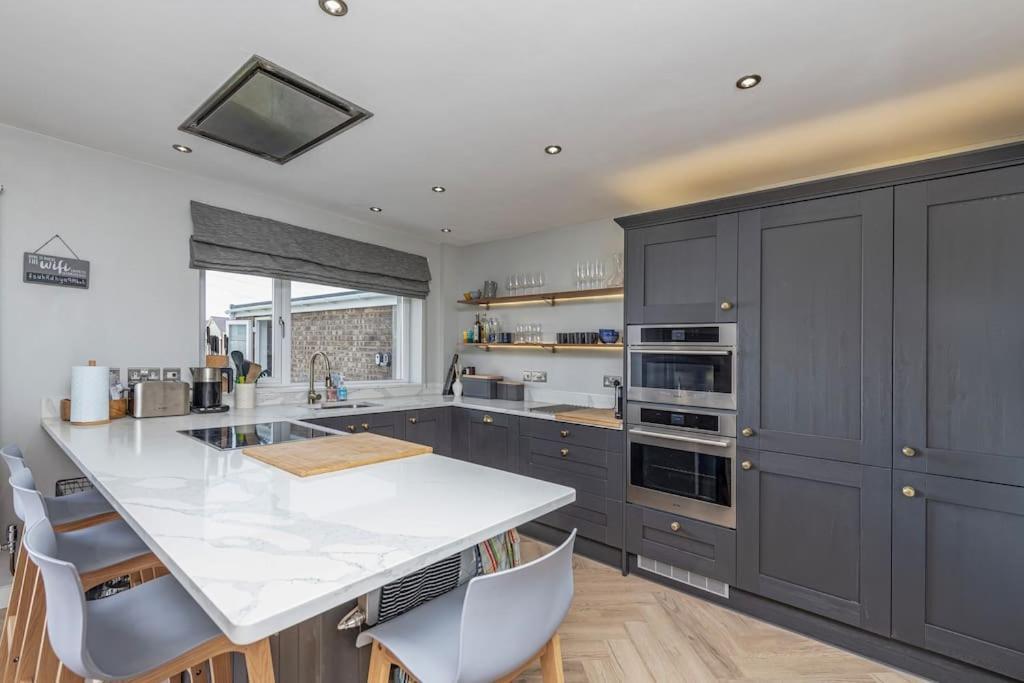 Family-Friendly Retreat Between Beach & Mountains Tremadog Exteriér fotografie